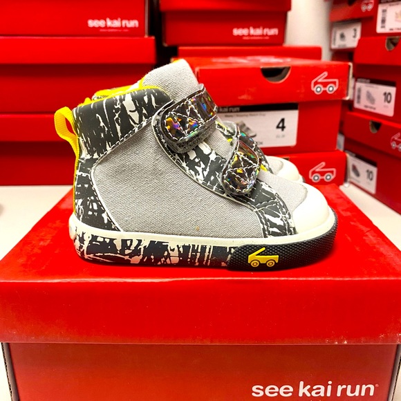 See Kai Run Other - See Kai Run Matty skipping gray